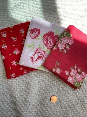 (3) 18x21" Fat Quarters Red Pink Floral Roses Pattern Cotton Fabric Quilting